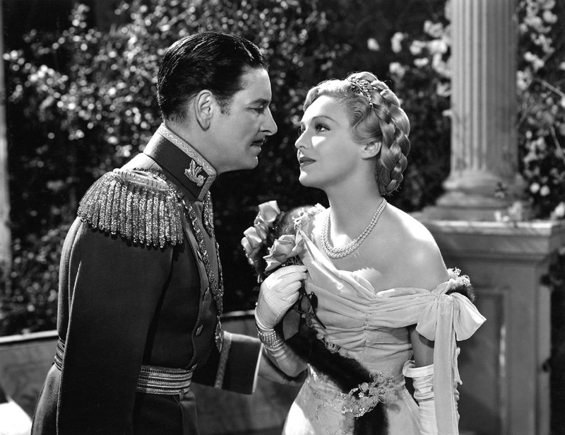day, man, star, 40s, focus on foreground, bonding, grayscale, photo, clothing, movies, young couple, hollywood, young women, heterosexual couple, motion pictures
