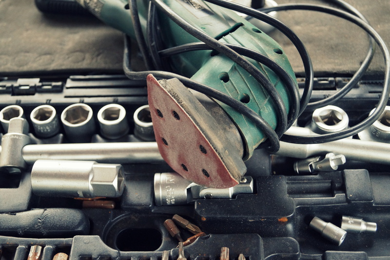 tool, old, obsolete, close-up, retro styled, equipment, transportation, motor vehicle, machinery, machine, nuts, grinder, metalworking, grinding machine