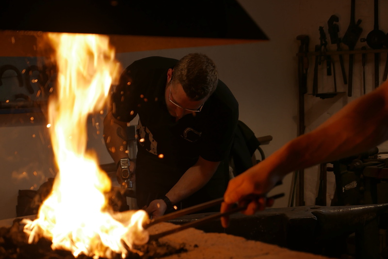 Hot, people, skill, Craft, kitchen, fire - Natural Phenomenon, food and drink, burning, iron, 4K, Flame, preparation, Glow, two people, hammer, business