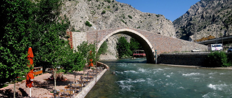 connection, 5K, river, beauty in nature, no people, tree, built structure, building exterior, sky, candy, plant, arch, bridge - man made structure, dispenser