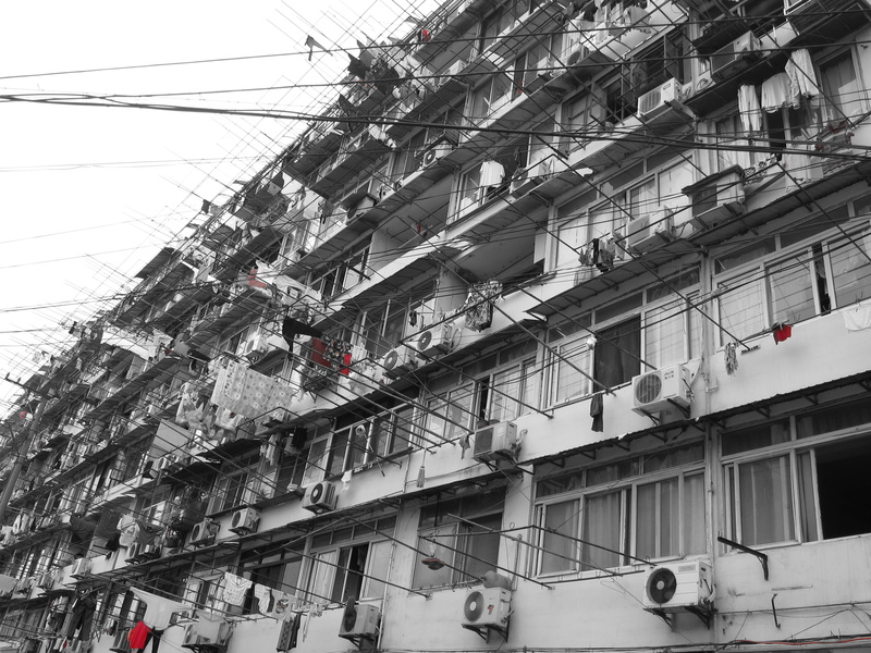 apartment, day, old, 2K, electricity, wire clothes, building, street, connection, built Structure, city, town, hanging, outdoors, buildings, nature, shanghai