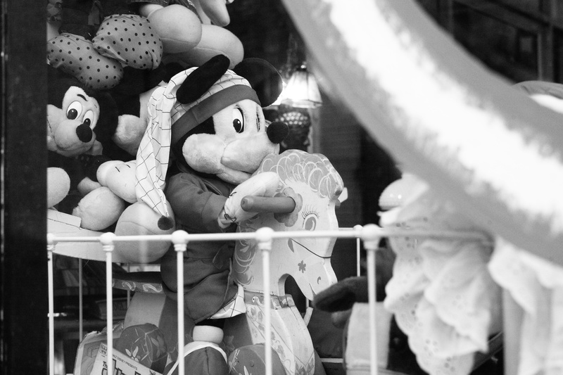 statue, art and craft, architecture, shelf, indoors, old things, shopping, toy, everett, mickey mouse, retail display, representation, male likeness, sculpture
