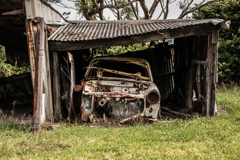 vehicle, day, field, outdoors, rust, tree, garage, steel, architecture, abandoned, old, items, obsolete, 5K, broken, run-down, car, no people, decline