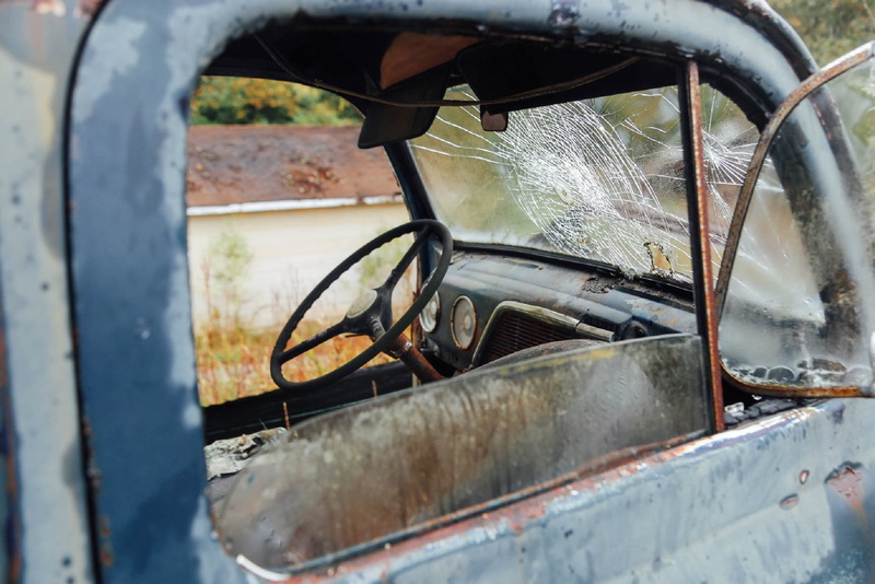 photography, wheel, ruined, bokeh, deterioration, glass, motor vehicle, blue, metal, old, damaged, decline, truck, steering, focus, decrepit, bad condition