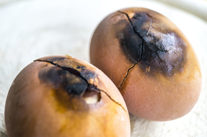 ripe, focus on foreground, brown, forgetful, no people, eat, snack, food, error, burnt, clumsy, healthy eating, 4K, two objects, dieting, egg, reverse kokelt