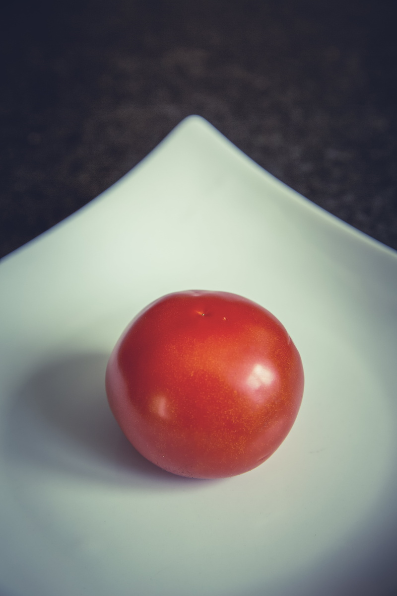 focus on foreground, indoors, single object, red, ceramic, black background, wellbeing, ripe, fruit, raw food, table, 5K, food and drink, food, cherry tomato
