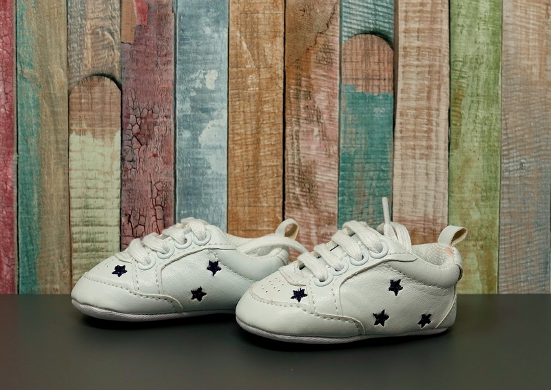 shoes, flooring, old, small, group of objects, representation, footwear, animal representation, sneakers, in a row, wood - material, white, charming, pattern