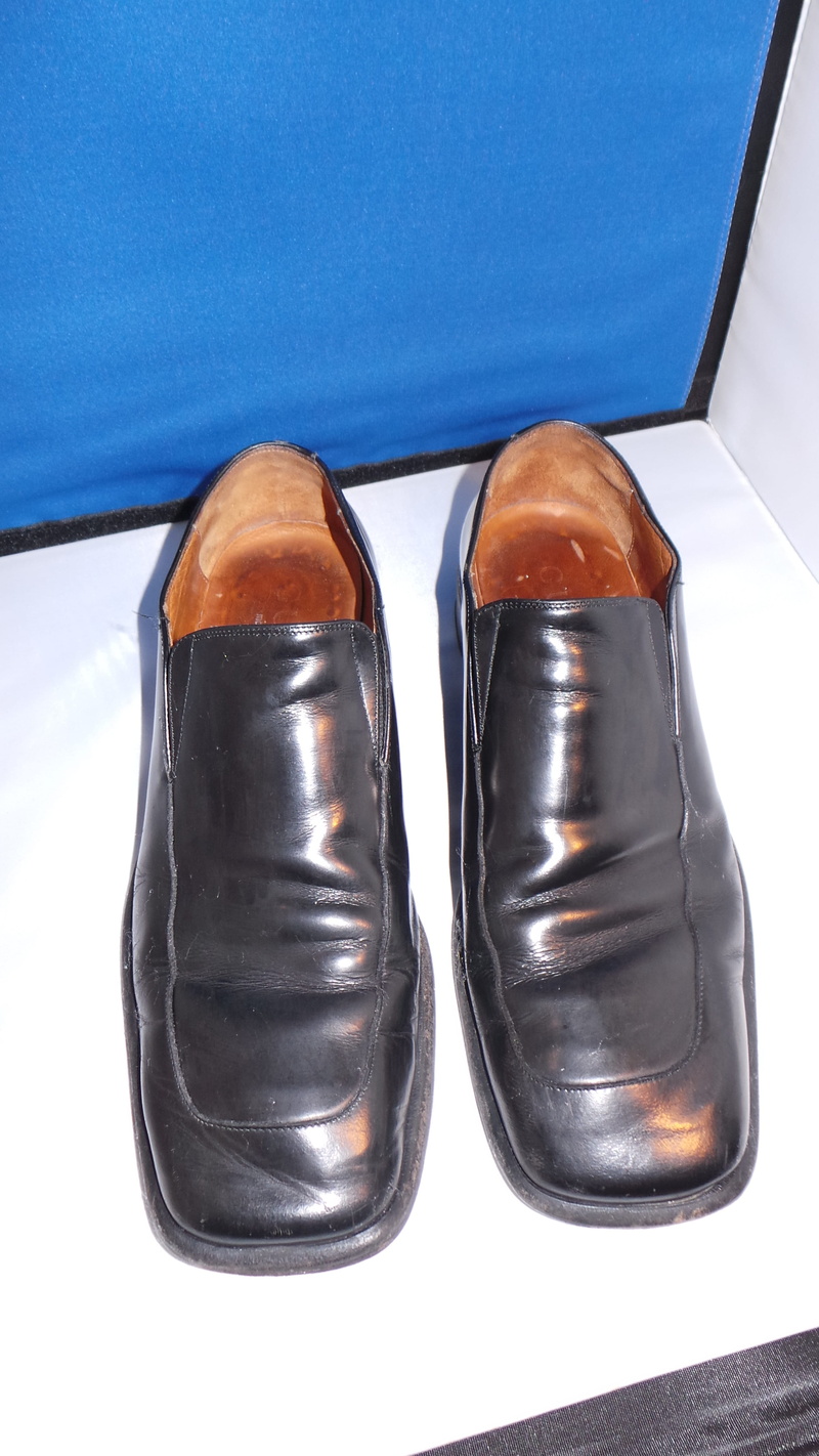 Footwear, standing, human body part, white, surface, no people, Foot, business, fashion, high angle view, one person, day, Shoes, personal accessory, low section