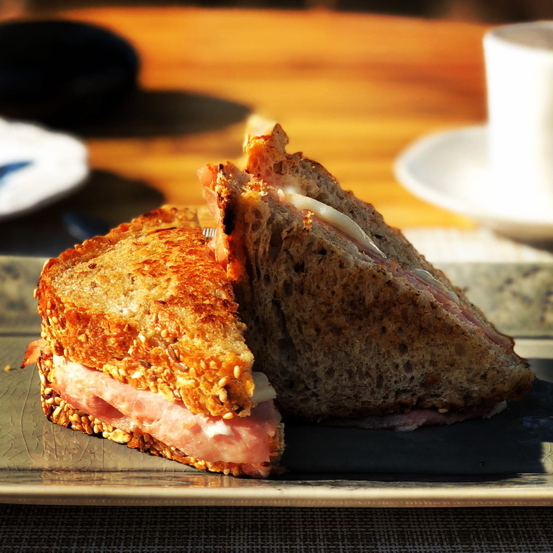 melted, plate, meal, indulgence, toastie, tray, serving size, cheese, la morera de montsant, wellbeing, toasted, breakfast, freshness, focus on foreground