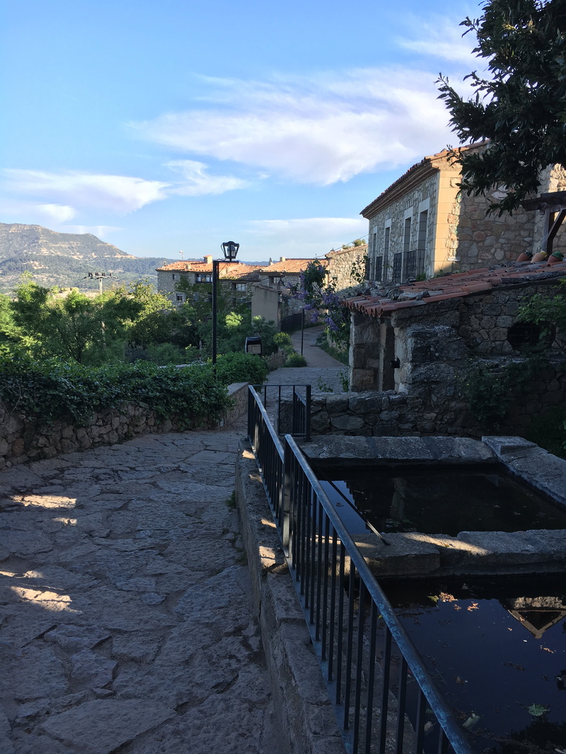 nature, montsant, plant, siurana, mountain, building, connection, city, priorat, tourist, picturesque, footpath, built structure, outdoors, architecture