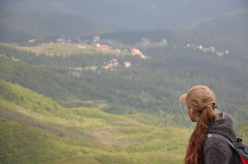girl, greens, harmony, mountain, green mountain, summer landscape, air, leisure activity, appeasement, clothing, above the clouds, lifestyles, red hair