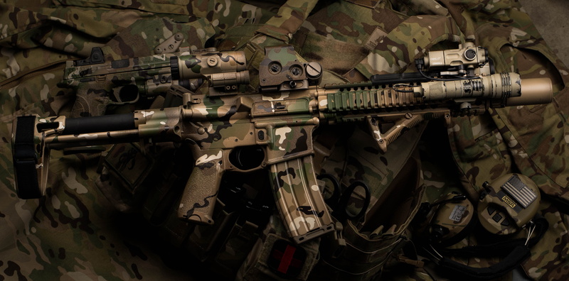 assault rifle, design, camouflage, 5K, background, carabiner HD Wallpaper