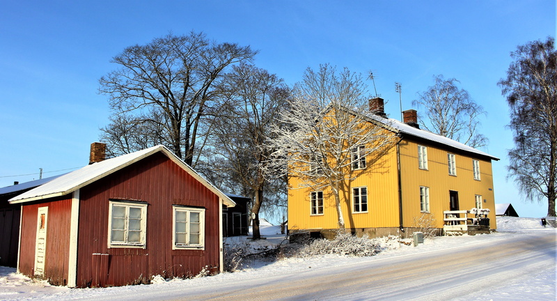 landscapes, garden, houses, built structure, red, brown, red house, frost, crossroads, countryside, cold, building, 4K, architecture, day, wooden fascia