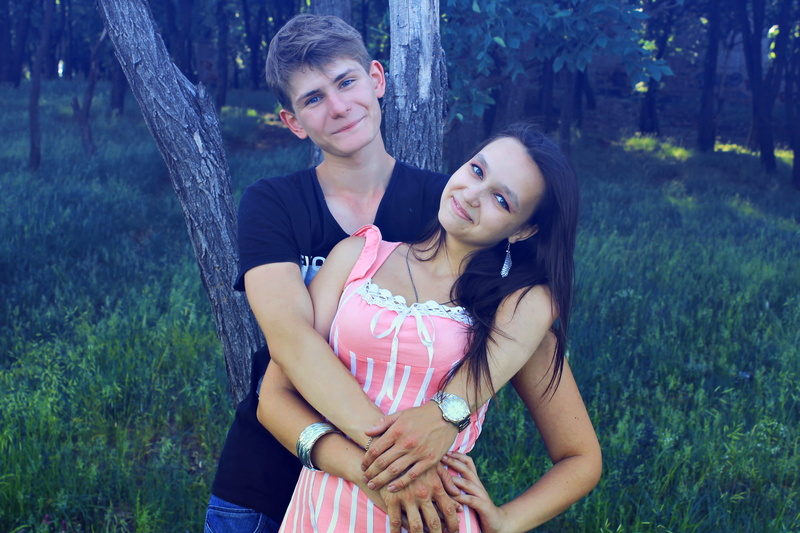 hugs, photoshoot, two, boy, romance, smiles, date, plant, nature, feeling, couple, casual clothing, love, however, relationship, happiness, standing, hug