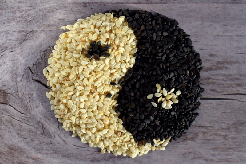 vulnerability, no people, emotion, background, high angle view, sesame, still life, flower, yellow, seeds, dry, spices, plant, food and drink, 5K, freshness