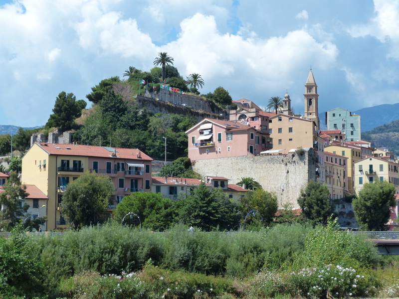 Roofs, green color, Old Town, spa, Ventimiglia, pushed, land, residential district, architecture, living room, north italy, ocean, growth, seaside resort
