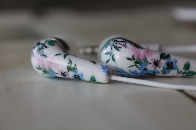 creativity, still life, grey, flowers, art and craft, crockery, no people, small things, floral pattern, table, surface level, small, flower, craft, macro