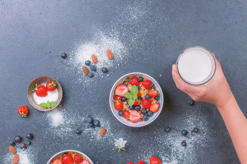drink, human body part, berry, red, strawberries, bowl, from above, sugar, white, eat, mint, flake, muesli, refreshment, people, salad, vegetarian Food