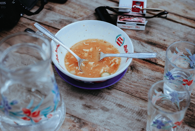 healthy eating, cooking batter, eating utensil, spoon, dish, table, round, close-up, soup bowl, no people, household equipment, wood, breakfast, confectionery
