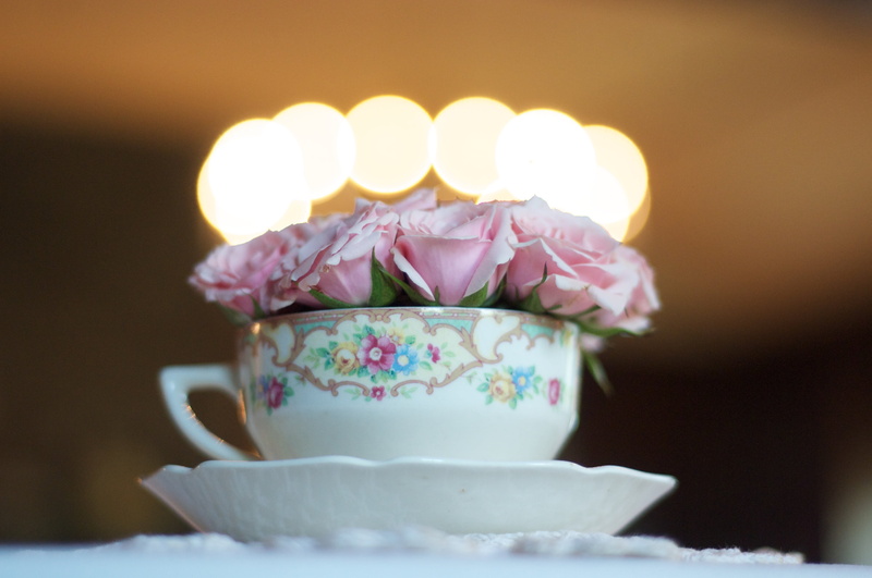 holiday, tea, beverage, breakfast, romance, celebration, cream, close-up, teapot, drink, heart, ornate, bouquet, refreshment, saucer, morning, no people