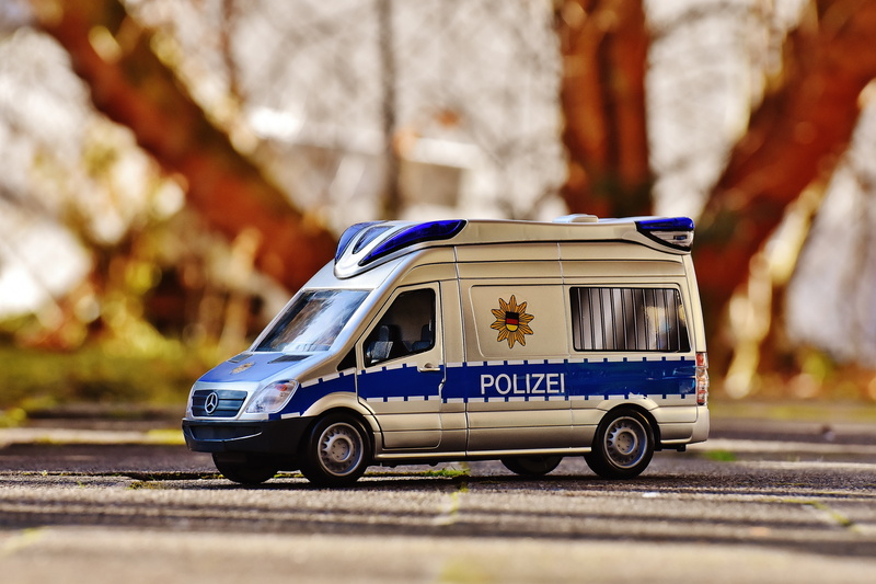 photography, road, blue light, police force, accidents and disasters, selective focus, model, communication, text, law, bus, street, transportation, die