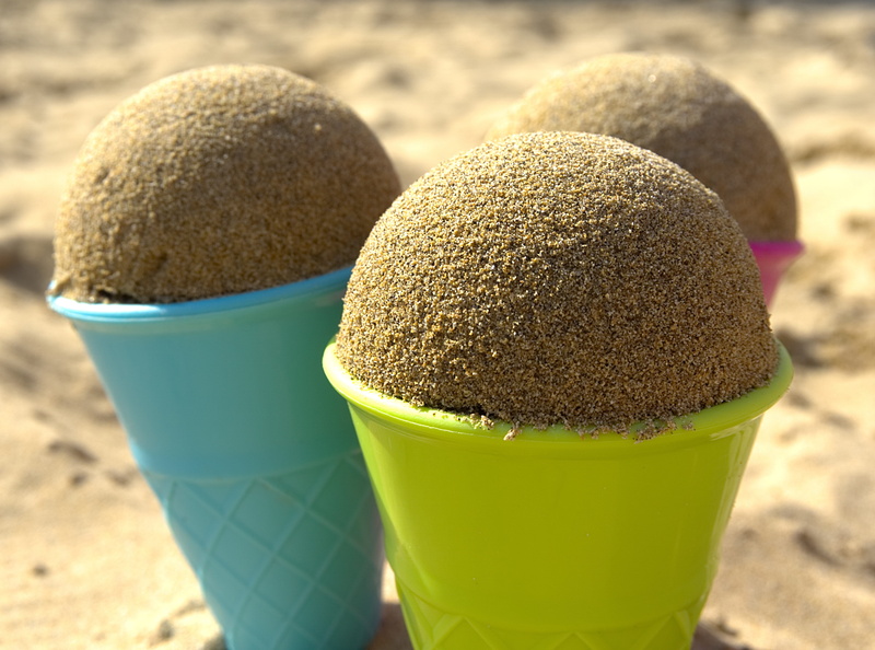 summer, ice cream cone, sand beach, beach, outdoors, still life, green color, freshness, no people, sweet, dessert, 5K, food and drink, sweet food, children toys