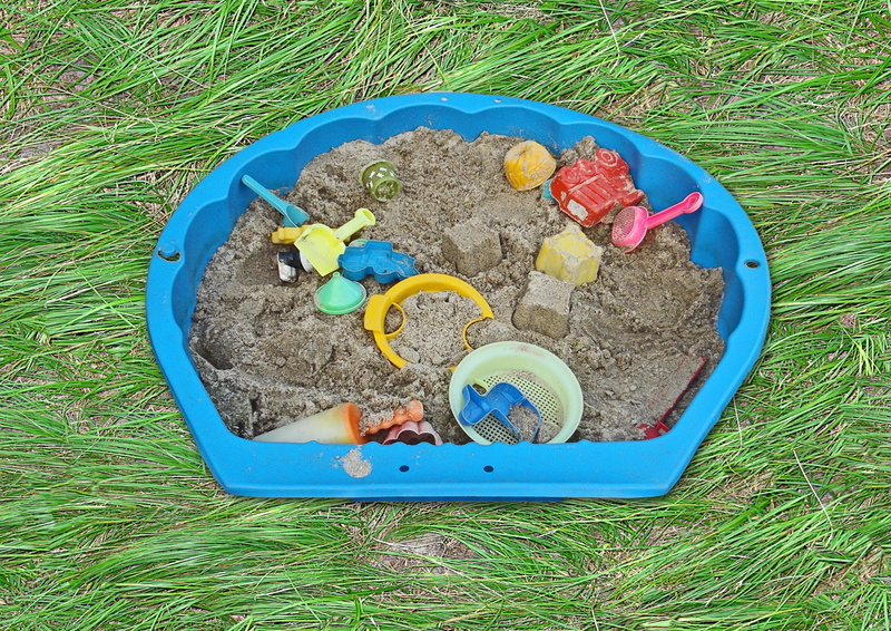 child, fruit, playground, buddelkiste, no people, ramekins, day, sand pit, meadow, gardening, plant, directly above, rush, shell, green color, game device
