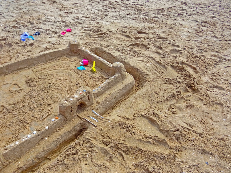 sand, sea, art and craft, tranquility, sandburg, ramekins, land, creativity, outdoors, blade, wood - material, toy, holiday, beach, children, sand beach