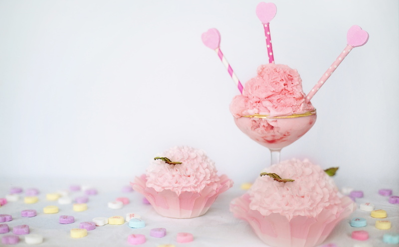 ice cream, unhealthy eating, Cute, s, Yummy, Celebration, delicious, pink color, Pink, sweet food, Love, temptation, Party, sweet, cake, frozen food, no people