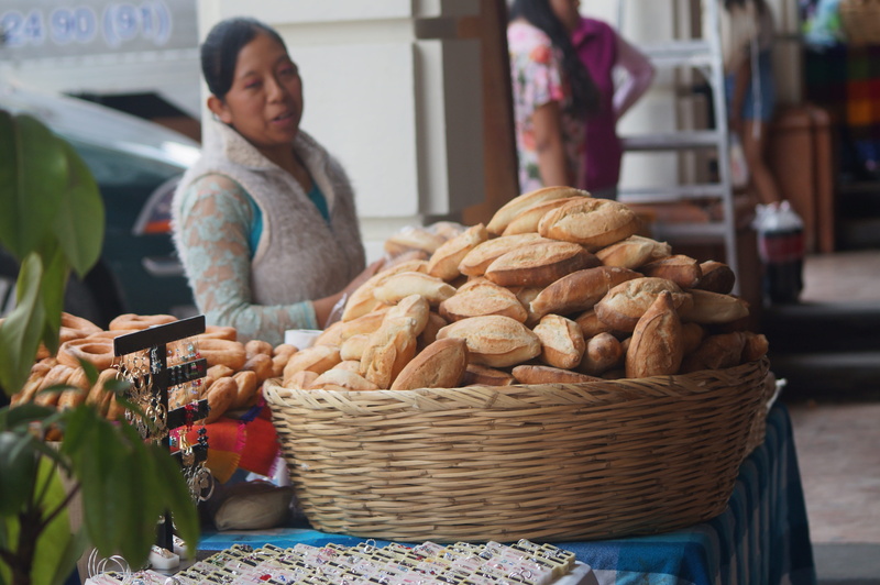 incidental people, tasty, adult, outdoors, small business, bread, 4K, food, home, one person, freshness, retail display, bobbin lace, container, bake