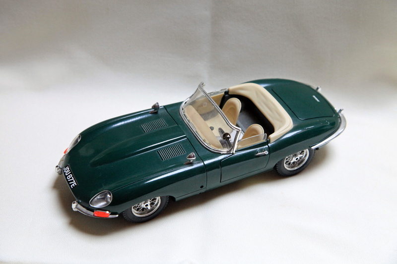 vehicles, e type, small, auto, jaguar, copy space, green, sport, 5K, trip, land vehicle, holiday, oldtimer, mode of transportation, studio shot, indoors