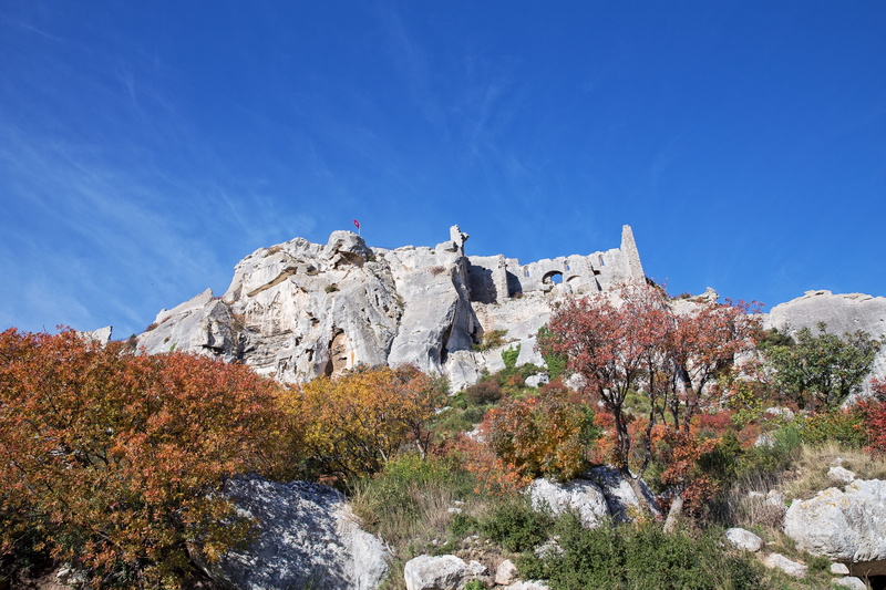 non-urban scene, outdoors, mountain, Citadel, tree, nature, solid, formation, Castle, growth, beauty in nature, Provence, tranquility, 5K, no people, rock formation