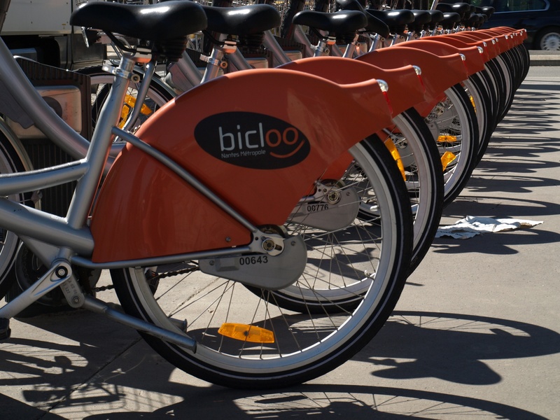 stationary, transportation, cycle, street, rental, travel, sunlight, no people, day, orange color, bike, 2K, station, urban, bicycle, nantes, shadow, rent