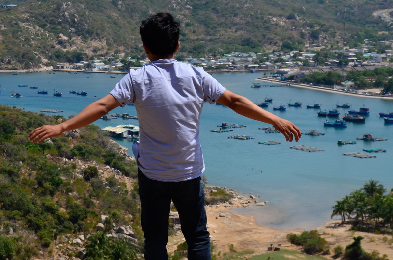 nice, coast, men, water, beauty in nature, experience, day, vision, danger, standing, enjoy, setting, scenery, plant, leisure activity, green, vinh hy