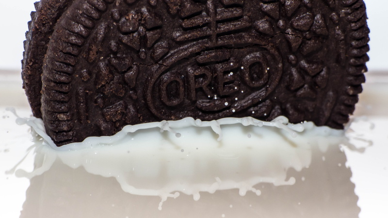 unhealthy eating, 4K, milk, ready-to-eat, vanilla, backgrounds, freshness, food, still life, brown, baked, cake, chocolate, oreo, slice, chocolate cake
