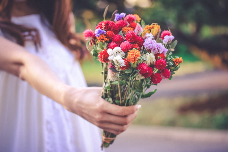 bouquet, romance, human Hand, midsection, beauty, 1080P, daytime, bride, flowers, woman, white, people, caucasian Ethnicity, young Adult, flower arrangement