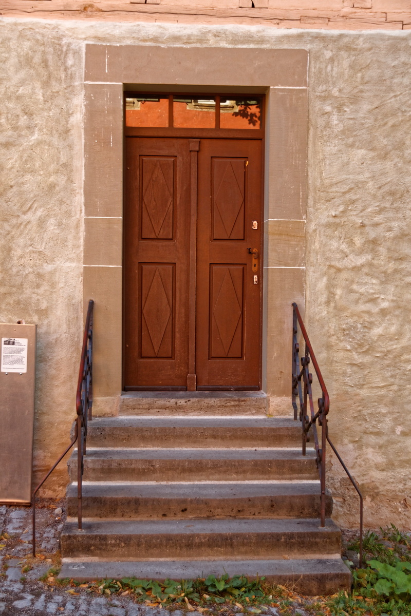 wrought iron, outdoors, house, leaving, home, safety, security, 2K, staircase, gradually, sand stone, architecture, building exterior, built structure