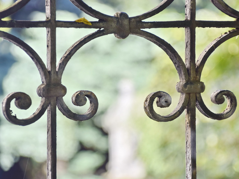 old, outdoors, iron - metal, focus on foreground, barrier, day, architecture, 5K, gate, boundary, pattern, close up, no people, safety, security, full frame