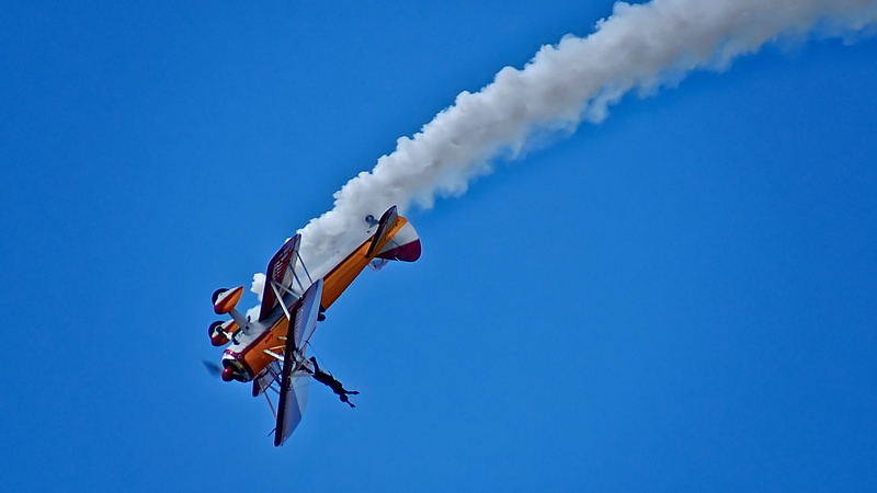 smoke - physical structure, Wing Walker, air, outdoors, mid-Air, transportation, motion, 4K, day, airplane, mode of transportation, aircraft Wing, stunt