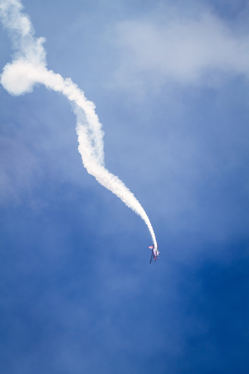 cloud, vehicle, mode of transportation, jet, bird, mid-air, outdoors, aerobatics, nature, show, daytime, flying, smoke - physical structure, aerospace industry