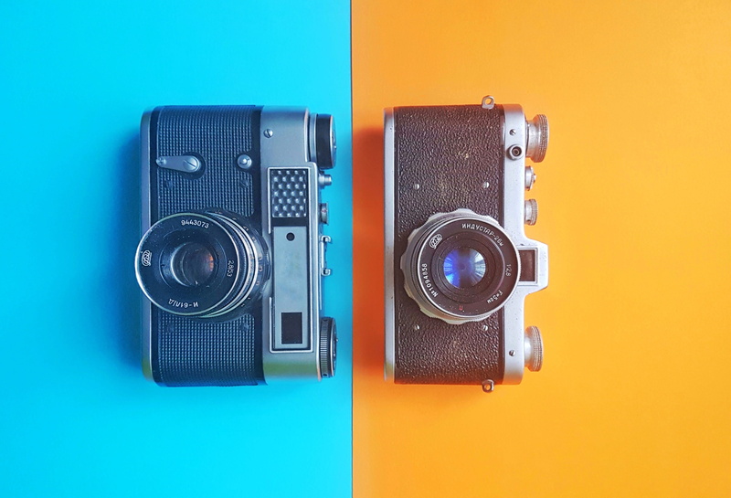 up, cameras, backgrounds, professional, nostalgia, two, old, mirrorless, equipment, directly above, black, photographic equipment, exposure, profession