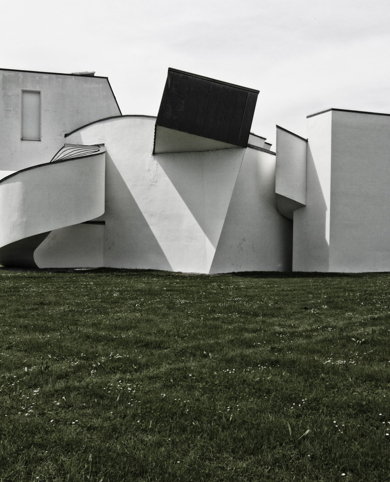 no people, black, wall - building feature, weil am rhein, ground, outdoors, sky, green color, building exterior, germany, grass, art, day, concrete, building