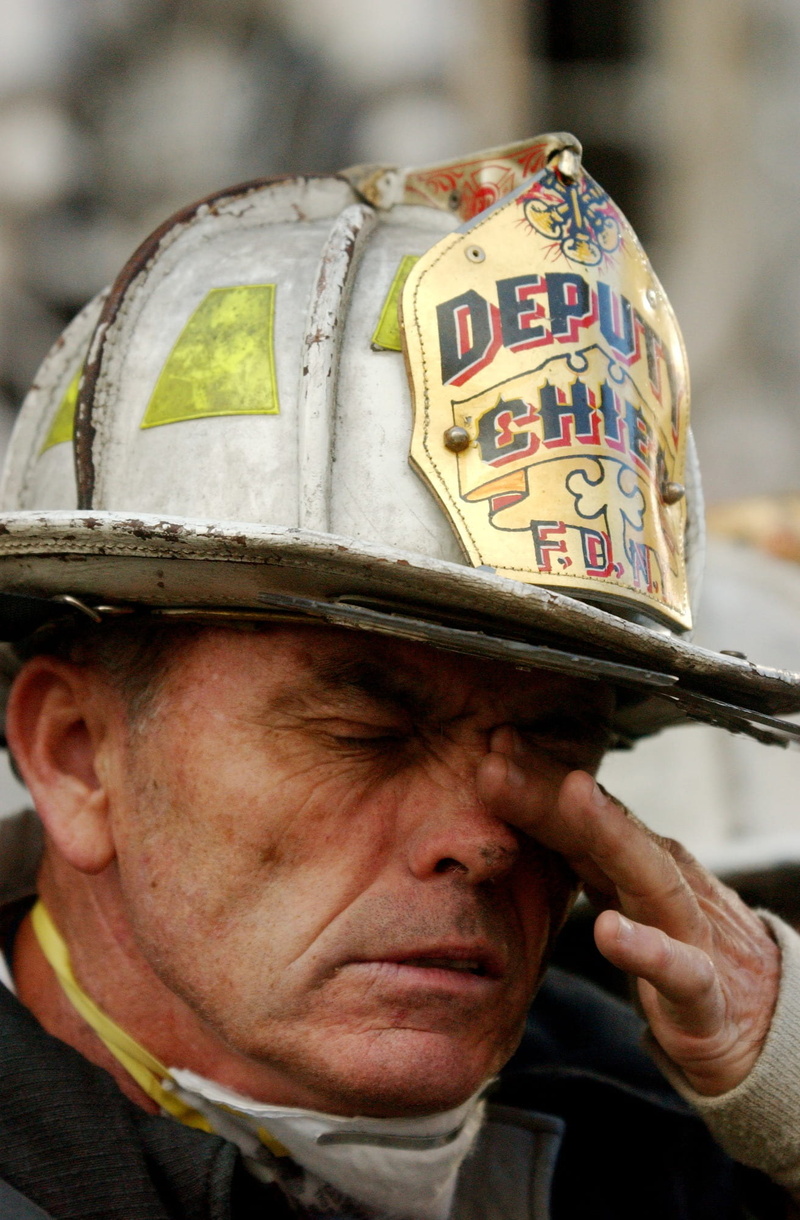 contemplation, headshot, portrait, 11 september 2001, body part, taking, fire, government, focus on foreground, human face, adult, macro, men, fireman