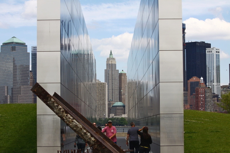 tribute, office, 9-11, world trade center, new york city, 911, cloud - sky, architecture, outdoors, building, white, remembrance, skyscraper, men, cityscape