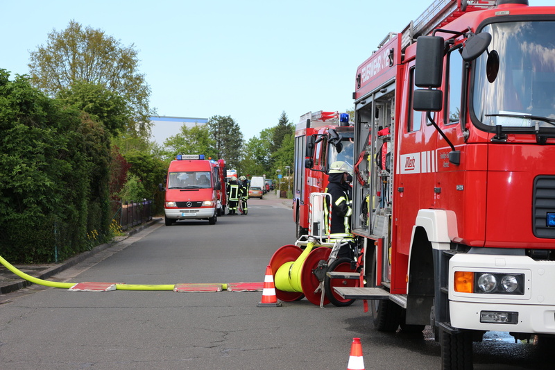 semi-truck, street, fire engine, responsibility, car, auto, vehicle, fire, accidents and disasters, equipment, brand, occupation, transportation, day, city