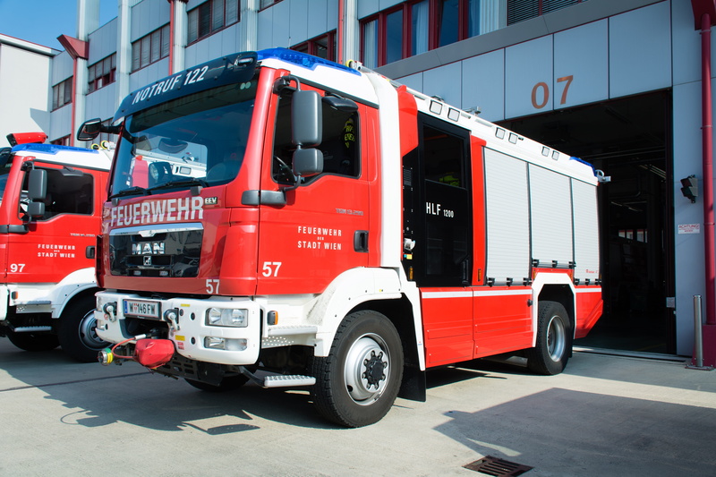 rescue, vehicle, delete, architecture, fire engine, street, building, land vehicle, civil protection, fire fighting, blue light, red, accidents and disasters