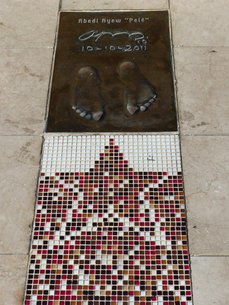 white, monaco, tile, architecture, male likeness, star, creativity, champions promenade, outdoors, representation, day, golden foot, history, footprint