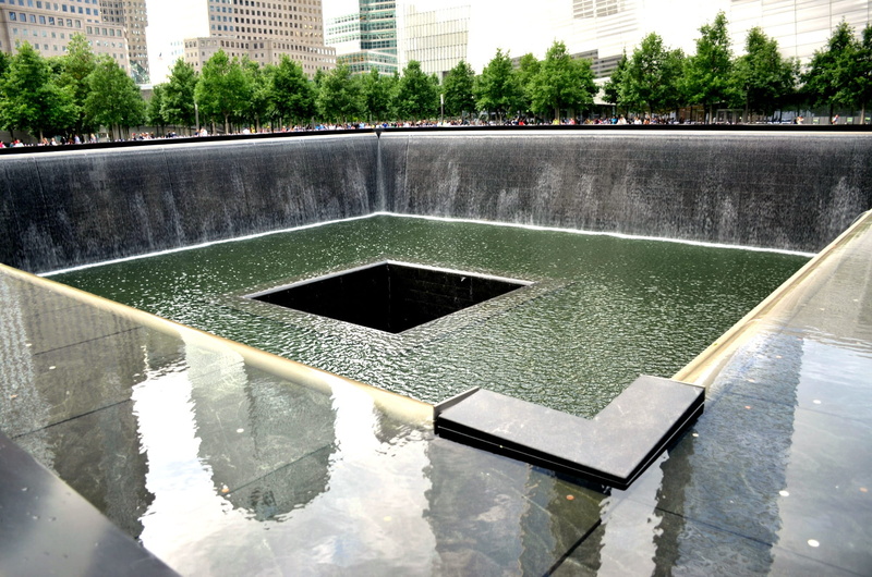 new york, building, usa, 1080P, water, plant, waterfront, swimming pool, fountain, day, wet, city, building exterior, reflection, built structure, reflecting pool