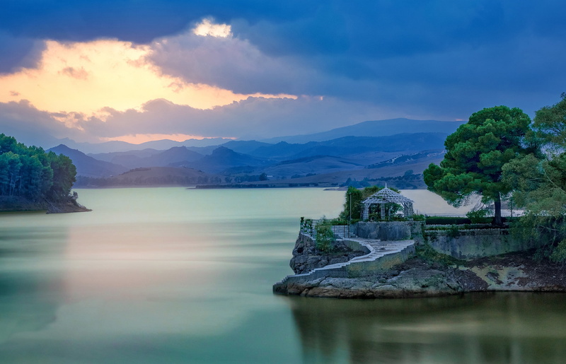 gazebo, 2K, the evening, The reservoir Conde de Guadalhorce, Spain, El Chorro, mountains, lake, Malaga, Conde de Guadalhorce, trees, The Jet