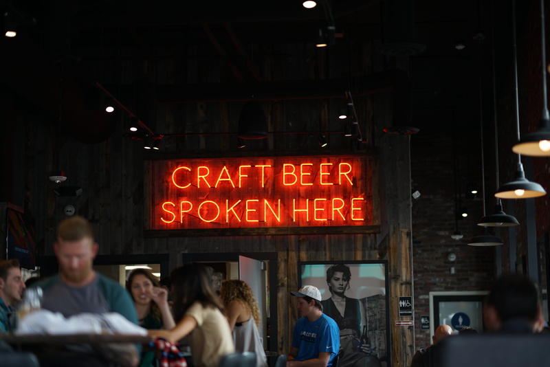 people, group, beisde, lighted, lifestyles, real people, men, illuminated, signage, 8K, night, spoken, city, building exterior, restaurant, neon, leisure activity